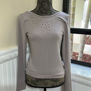 🦋 NWOT. VICTORIA’S SECRET long sleeve embellished low back top size S